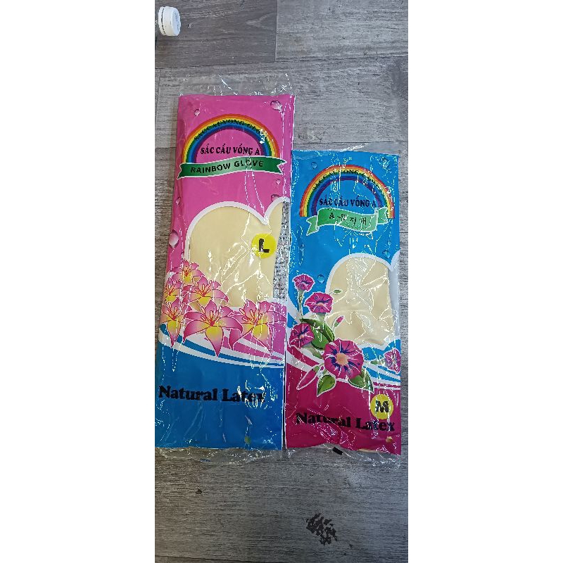 Găng tay cao su sắc cầu vồng - Ảnh 2