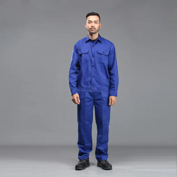 Quần áo bảo hộ lao động màu xanh công nhân